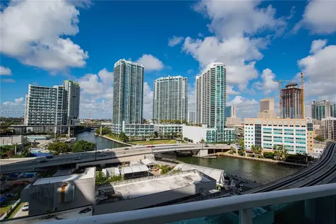 41 SE 5th Street Miami FL 33131
