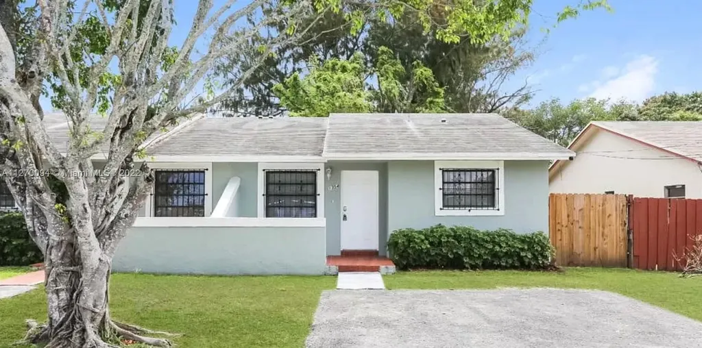 1354 NE 145th Street Miami FL 33161