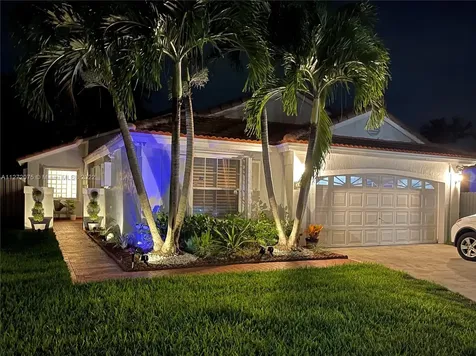 1962 NW 181st Avenue Pembroke Pines FL 33029