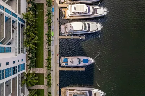 17111 Biscayne Boulevard North Miami Beach FL 33160