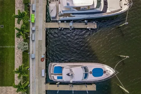 17111 Biscayne Boulevard North Miami Beach FL 33160