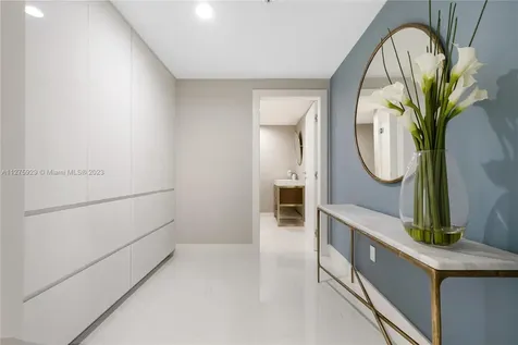 17111 Biscayne Boulevard North Miami Beach FL 33160