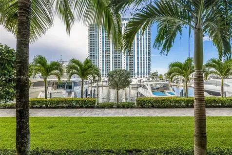 17111 Biscayne Boulevard North Miami Beach FL 33160