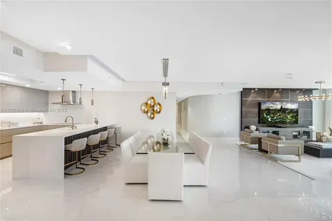 17111 Biscayne Boulevard North Miami Beach FL 33160