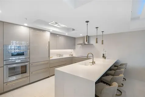 17111 Biscayne Boulevard North Miami Beach FL 33160