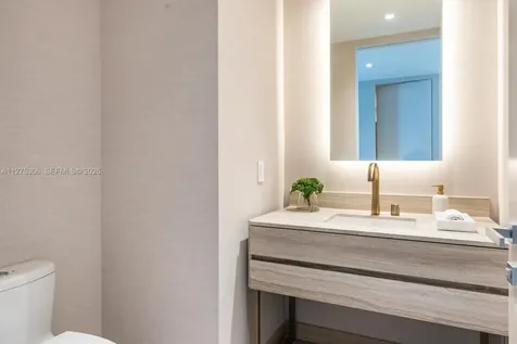 18975 E Collins Avenue Sunny Isles Beach FL 33160