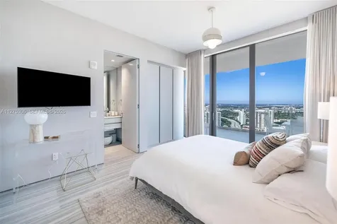 18975 E Collins Avenue Sunny Isles Beach FL 33160