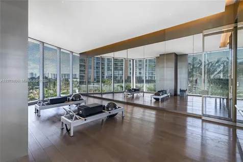 18975 E Collins Avenue Sunny Isles Beach FL 33160