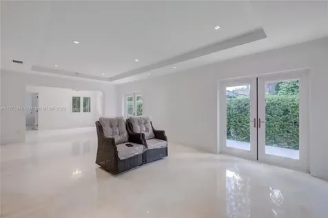 6925 Tordera Street Coral Gables FL 33146