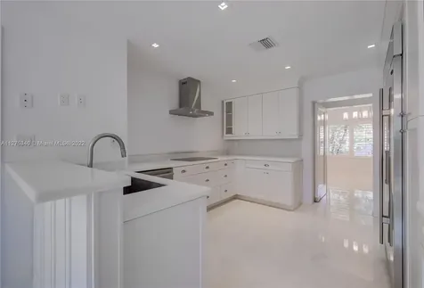 6925 Tordera Street Coral Gables FL 33146