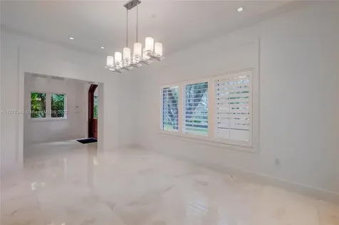 6925 Tordera Street Coral Gables FL 33146
