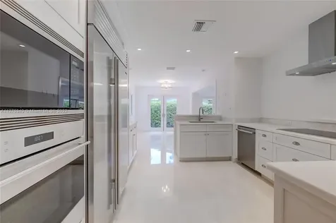 6925 Tordera Street Coral Gables FL 33146