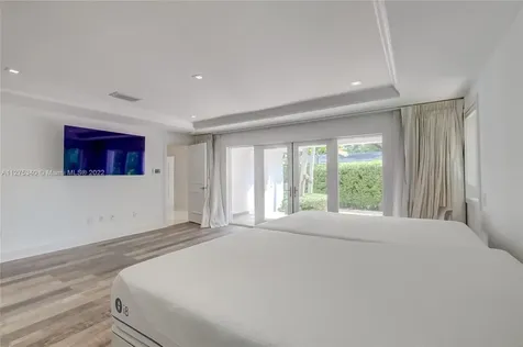 6925 Tordera Street Coral Gables FL 33146