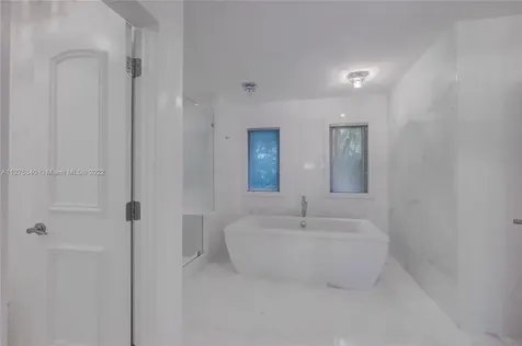 6925 Tordera Street Coral Gables FL 33146