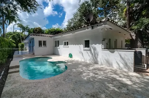 6925 Tordera Street Coral Gables FL 33146