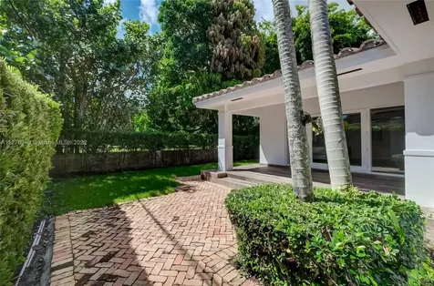 6925 Tordera Street Coral Gables FL 33146