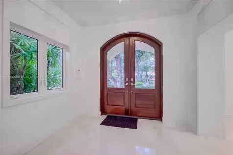 6925 Tordera Street Coral Gables FL 33146