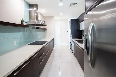7928 East Drive North Bay Village FL 33141