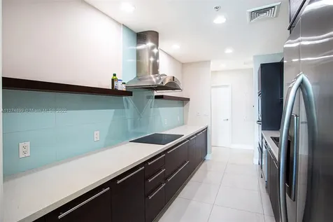 7928 East Drive North Bay Village FL 33141