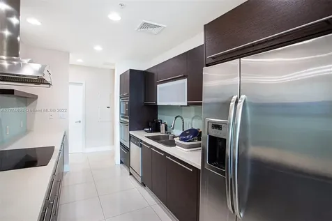 7928 East Drive North Bay Village FL 33141