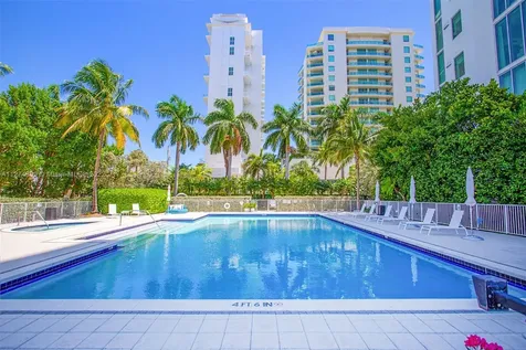 7928 East Drive North Bay Village FL 33141