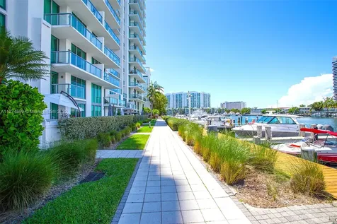 7928 East Drive North Bay Village FL 33141