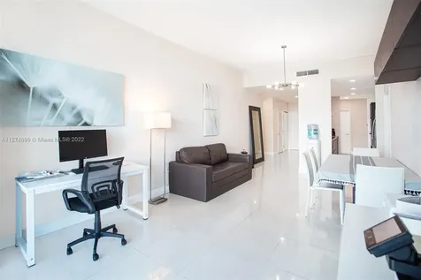7928 East Drive North Bay Village FL 33141