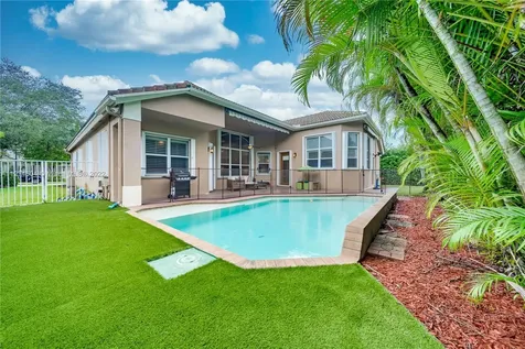 4023 W Lake Estates Drive Davie FL 33328