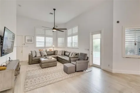 4023 W Lake Estates Drive Davie FL 33328