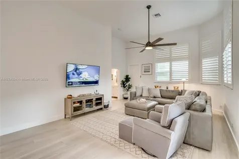 4023 W Lake Estates Drive Davie FL 33328