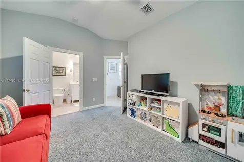 4023 W Lake Estates Drive Davie FL 33328
