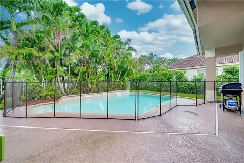 4023 W Lake Estates Drive Davie FL 33328