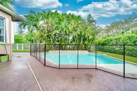 4023 W Lake Estates Drive Davie FL 33328