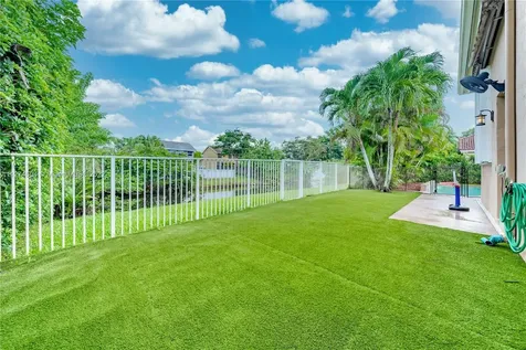 4023 W Lake Estates Drive Davie FL 33328