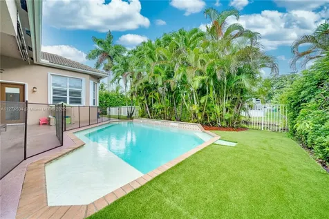 4023 W Lake Estates Drive Davie FL 33328
