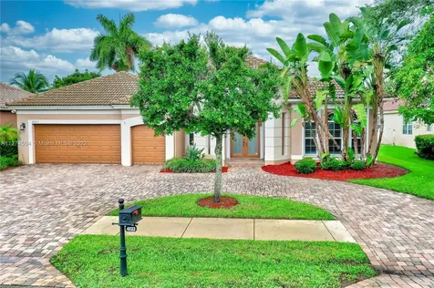 4023 W Lake Estates Drive Davie FL 33328