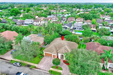4023 W Lake Estates Drive Davie FL 33328