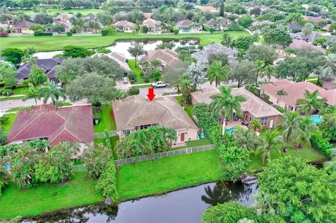 4023 W Lake Estates Drive Davie FL 33328