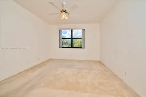 525 Racquet Club Road Weston FL 33326