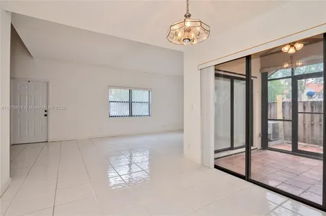 525 Racquet Club Road Weston FL 33326