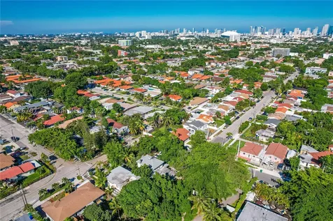 3088 SW 4th Street Miami FL 33135