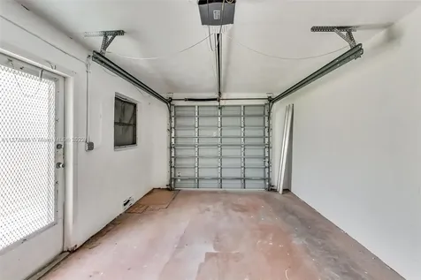 7421 NW 70th Avenue Tamarac FL 33321