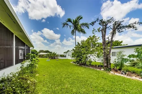 7421 NW 70th Avenue Tamarac FL 33321