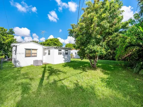3981 SW 60th Court Miami FL 33155