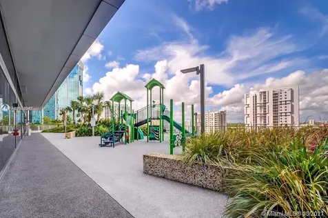 88 SW 7th Street Miami FL 33130