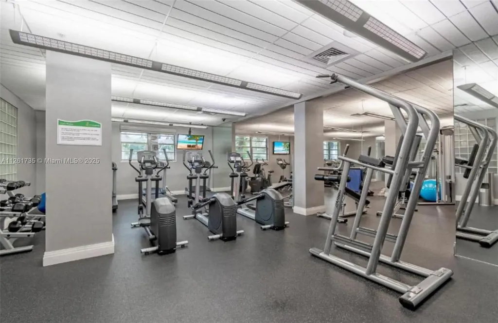 3901 S Ocean Drive Hollywood FL 33019