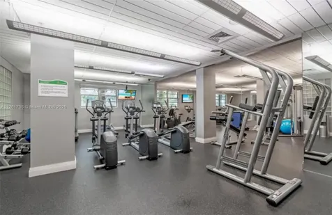 3901 S Ocean Drive Hollywood FL 33019