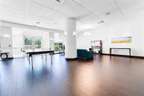 3901 S Ocean Drive Hollywood FL 33019