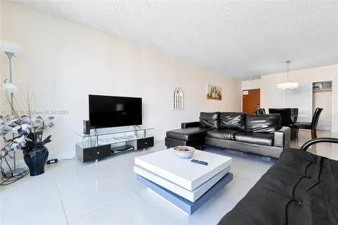 3901 S Ocean Drive Hollywood FL 33019