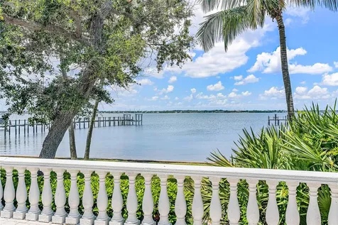 1772 NE Ocean Boulevard Hutchinson Island FL 34996
